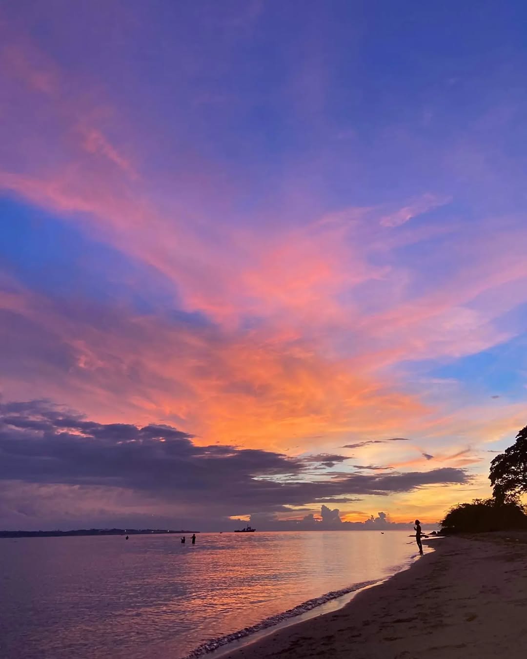 Cotton candy sky over Carlatan Beach