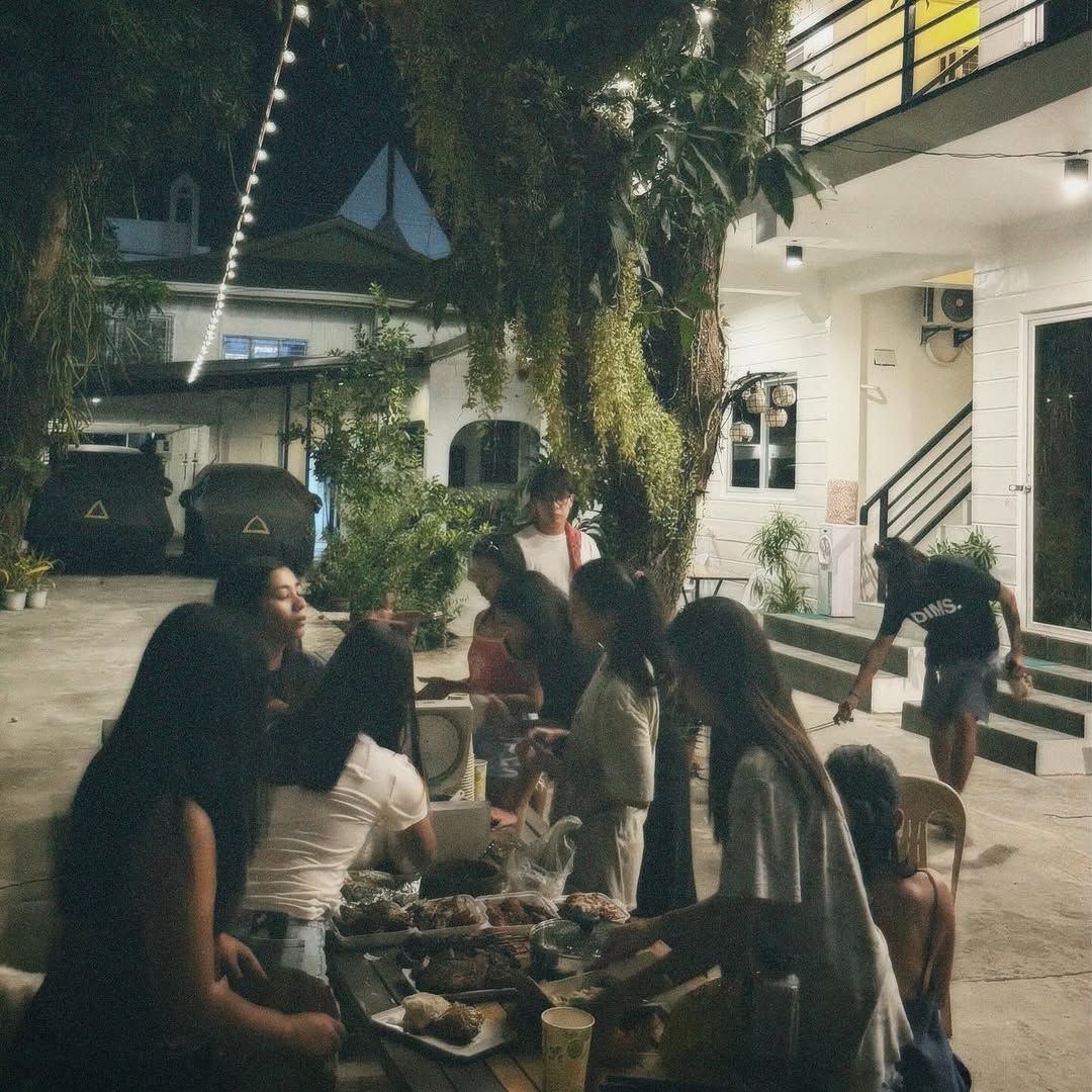 Dinner in the garden at Location One Eighty